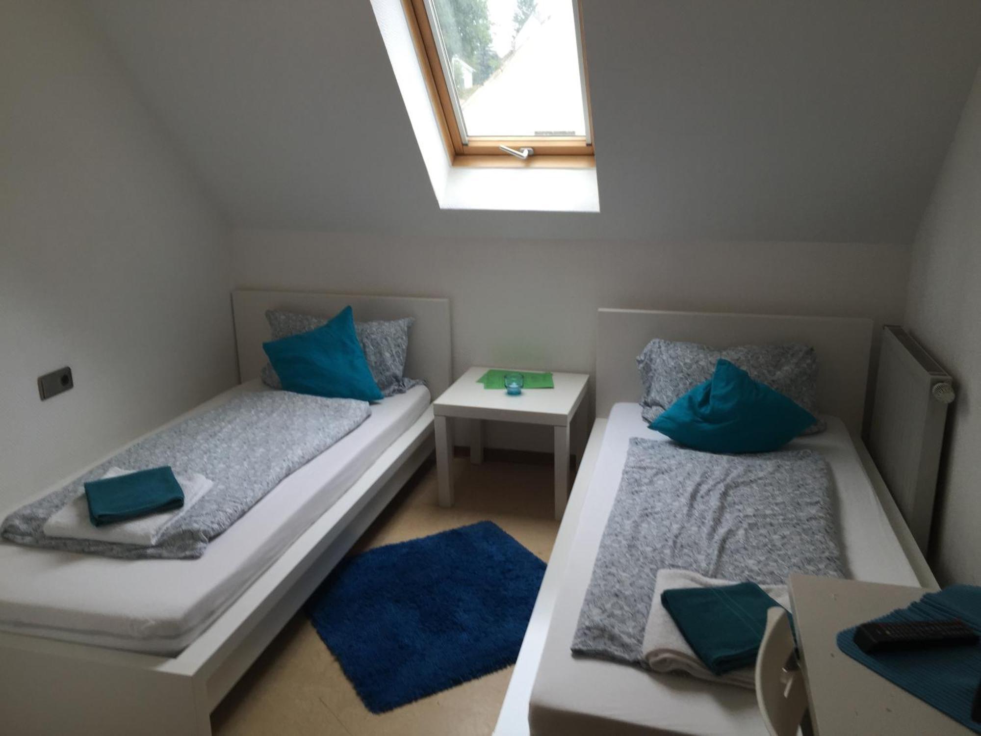 Motels21 Sersheim ภายนอก รูปภาพ
